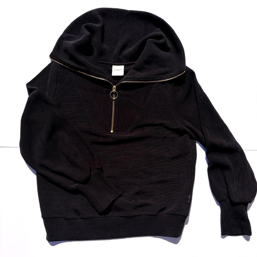 Varley Black Half Zip Sweatshirt | Gold Zip Pullover | Elevated Athleisure